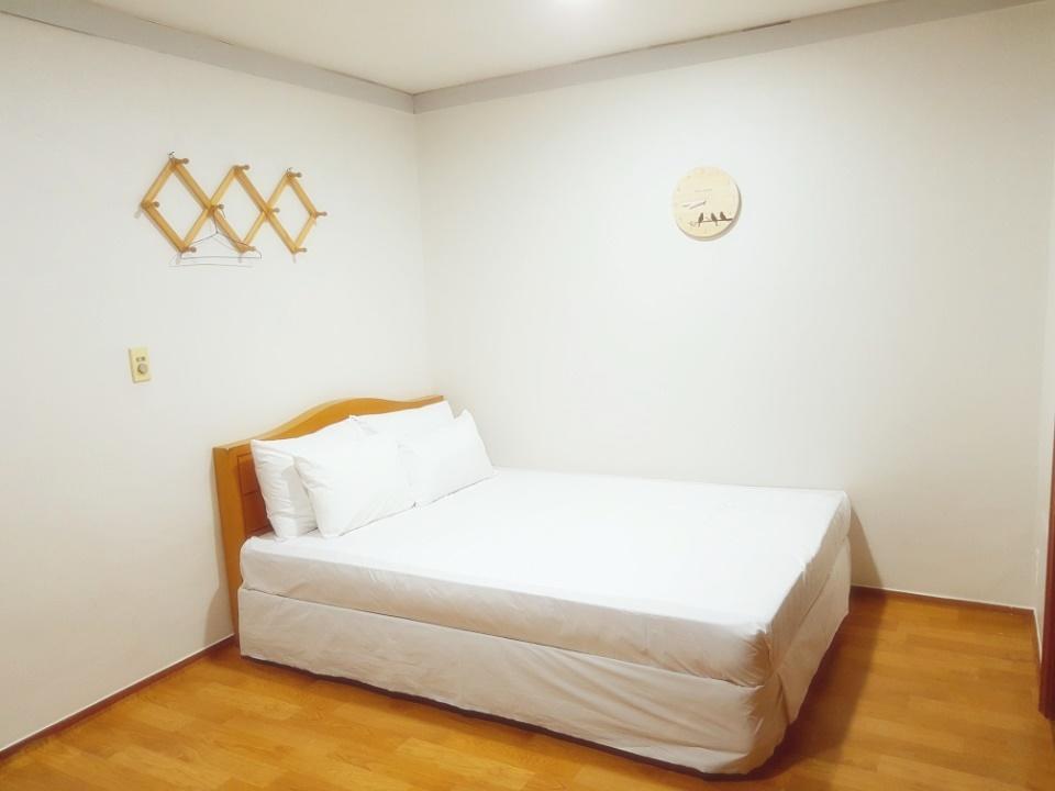 White House Sokcho Exterior foto